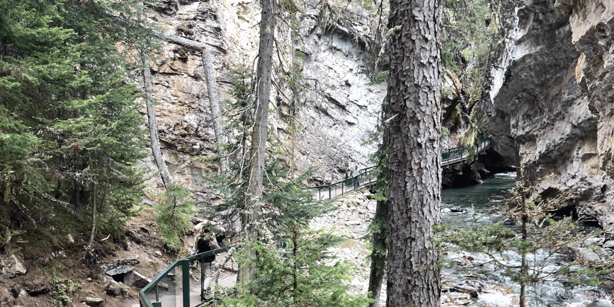 Johnston Canyon trail Alberta