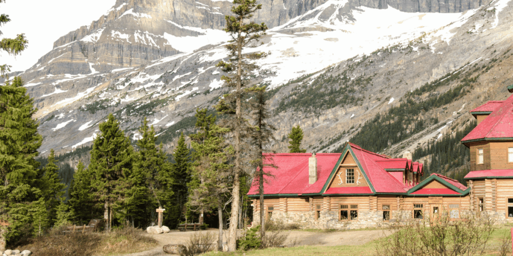 The Lodge at Bow Lake Alberta